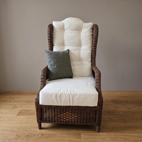 Set Poltrona Rangoon con pouf