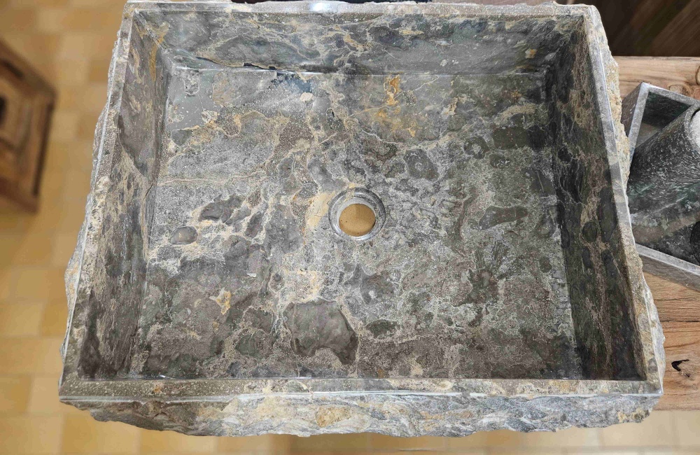 men.lavabo_marmo cm 55 h 15.jpg